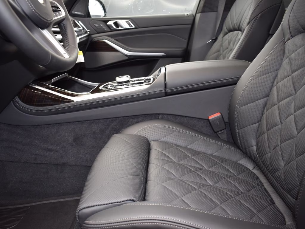 2026 Gray Metallic BMW X7 xDrive40i AWD SUV