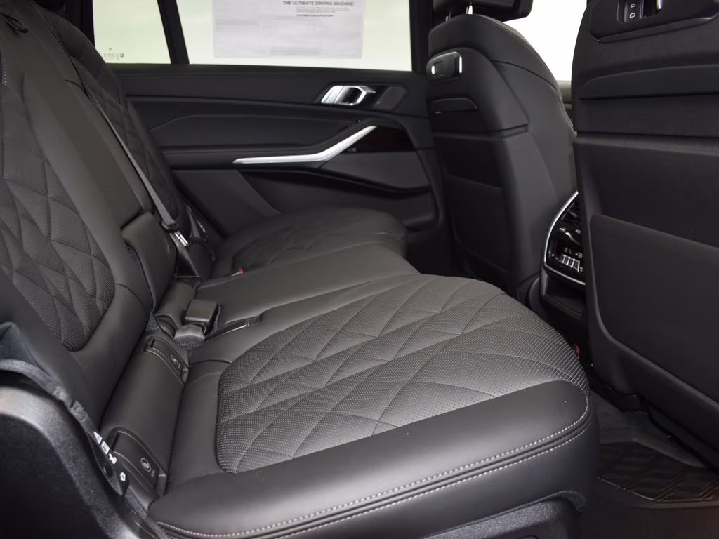 2026 Gray Metallic BMW X7 xDrive40i AWD SUV