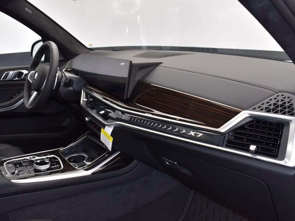 2026 Gray Metallic BMW X7 xDrive40i AWD SUV