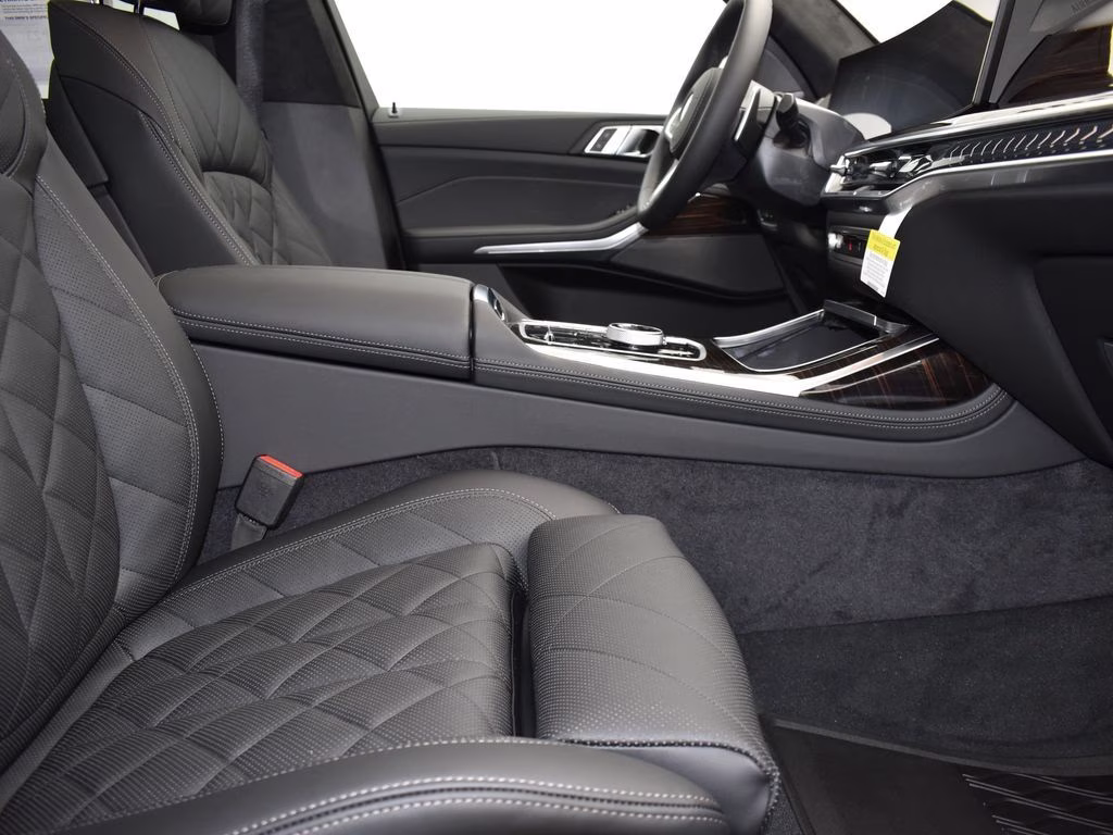 2026 Gray Metallic BMW X7 xDrive40i AWD SUV
