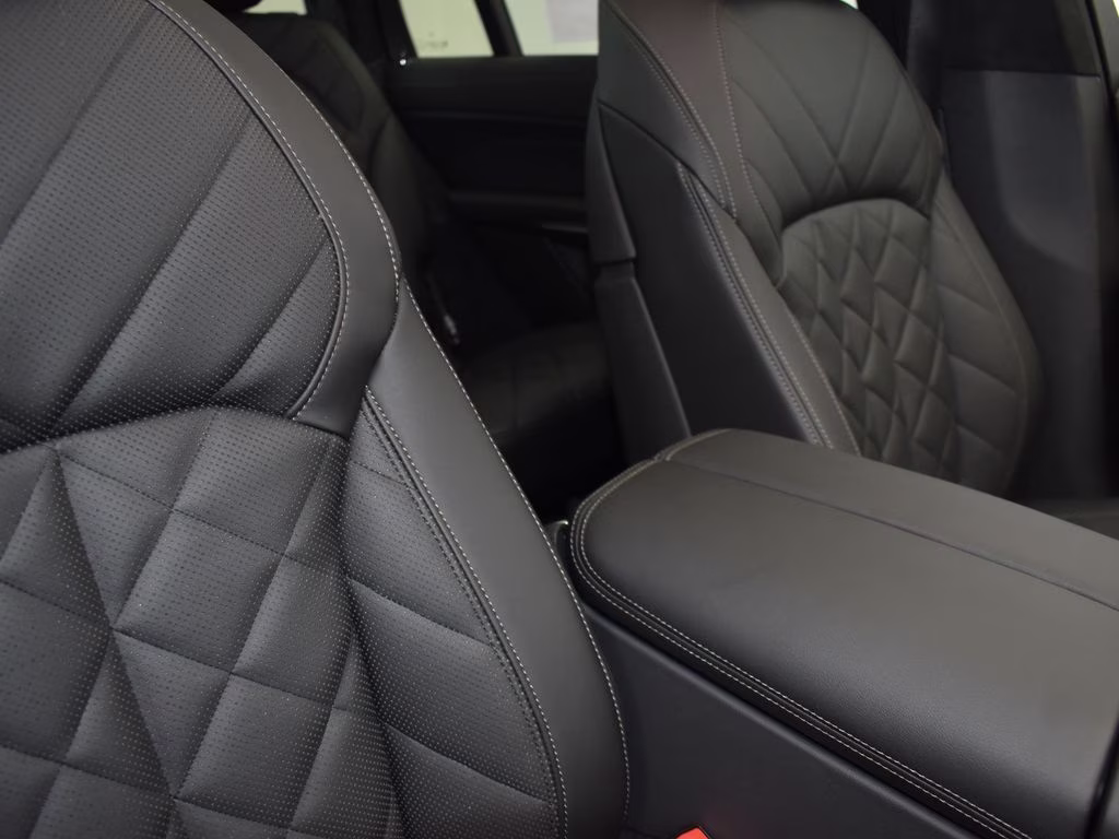 2026 Gray Metallic BMW X7 xDrive40i AWD SUV