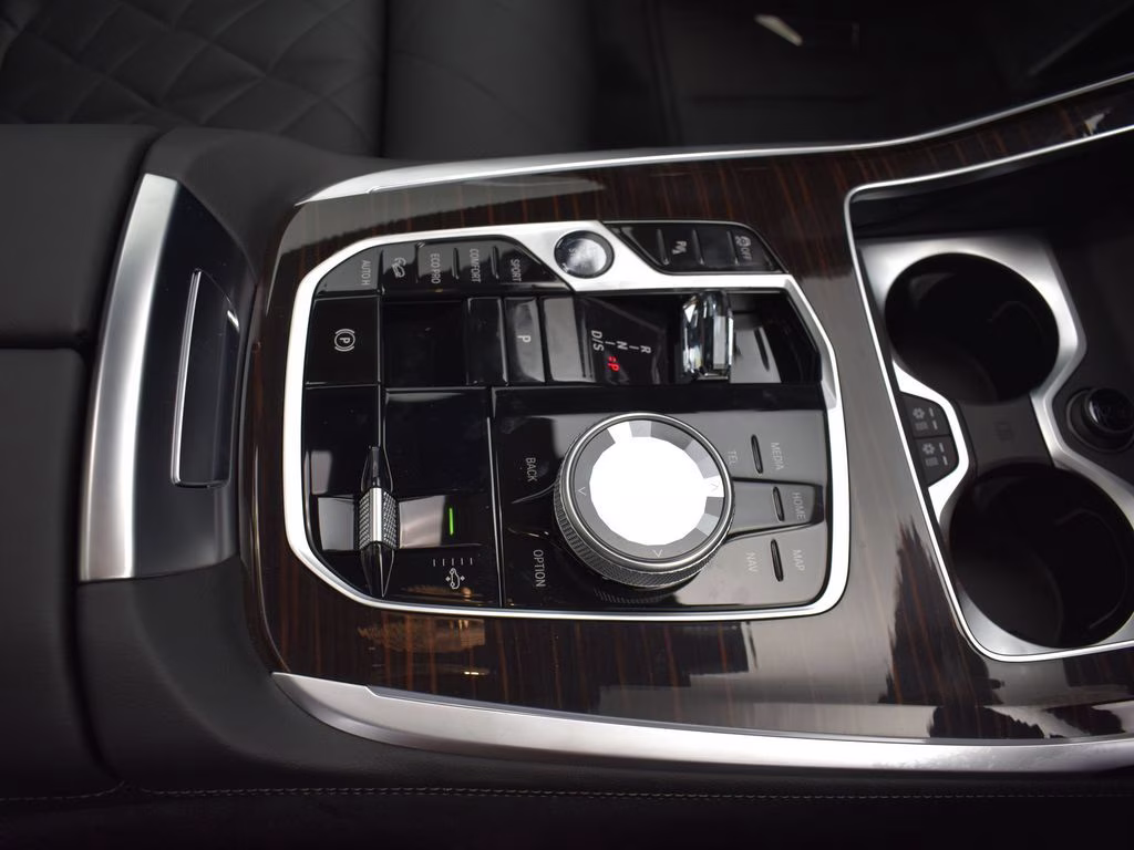 2026 Gray Metallic BMW X7 xDrive40i AWD SUV