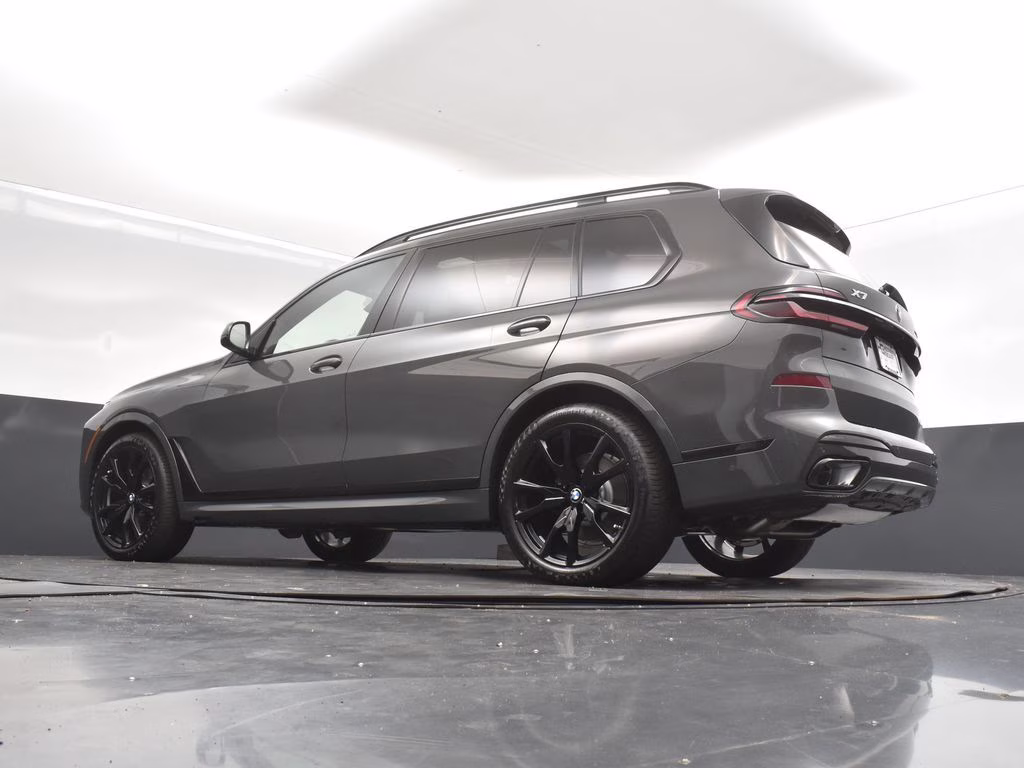 2026 Gray Metallic BMW X7 xDrive40i AWD SUV