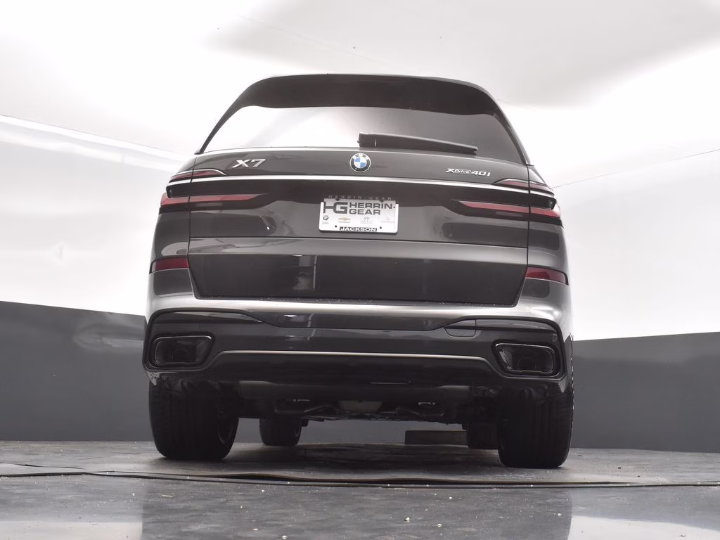 2026 Gray Metallic BMW X7 xDrive40i AWD SUV