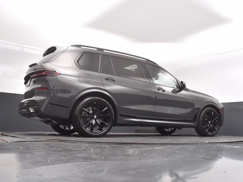 2026 Gray Metallic BMW X7 xDrive40i AWD SUV