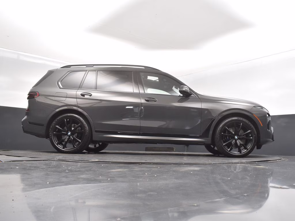 2026 Gray Metallic BMW X7 xDrive40i AWD SUV