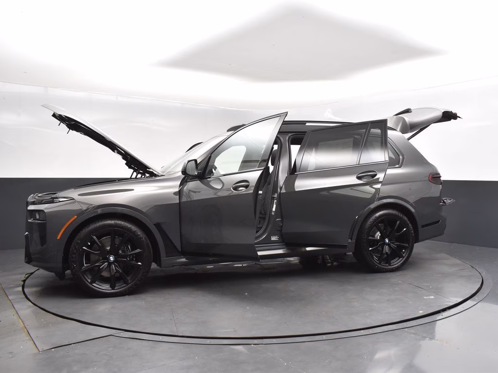 2026 Gray Metallic BMW X7 xDrive40i AWD SUV