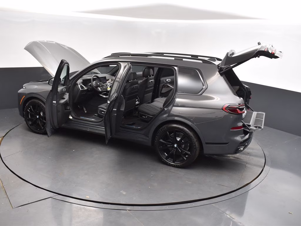 2026 Gray Metallic BMW X7 xDrive40i AWD SUV