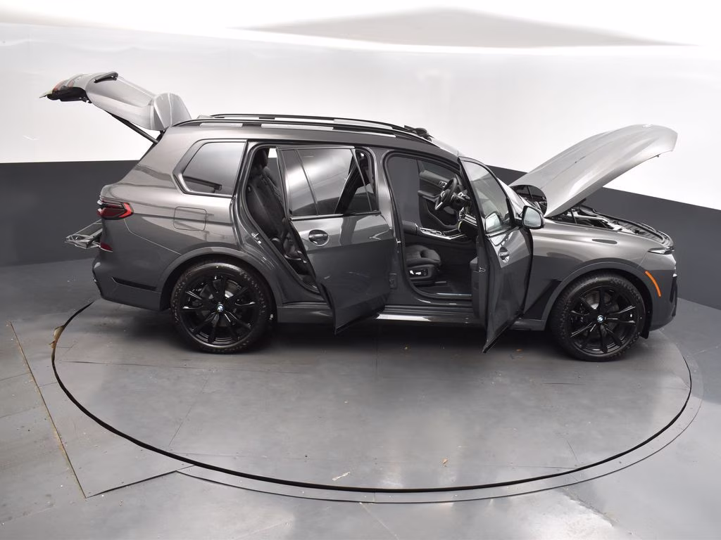 2026 Gray Metallic BMW X7 xDrive40i AWD SUV