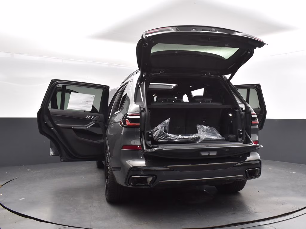 2026 Gray Metallic BMW X7 xDrive40i AWD SUV