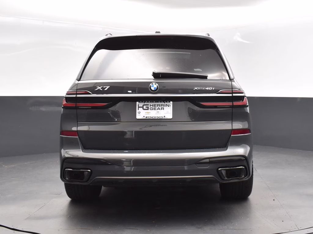 2026 Gray Metallic BMW X7 xDrive40i AWD SUV