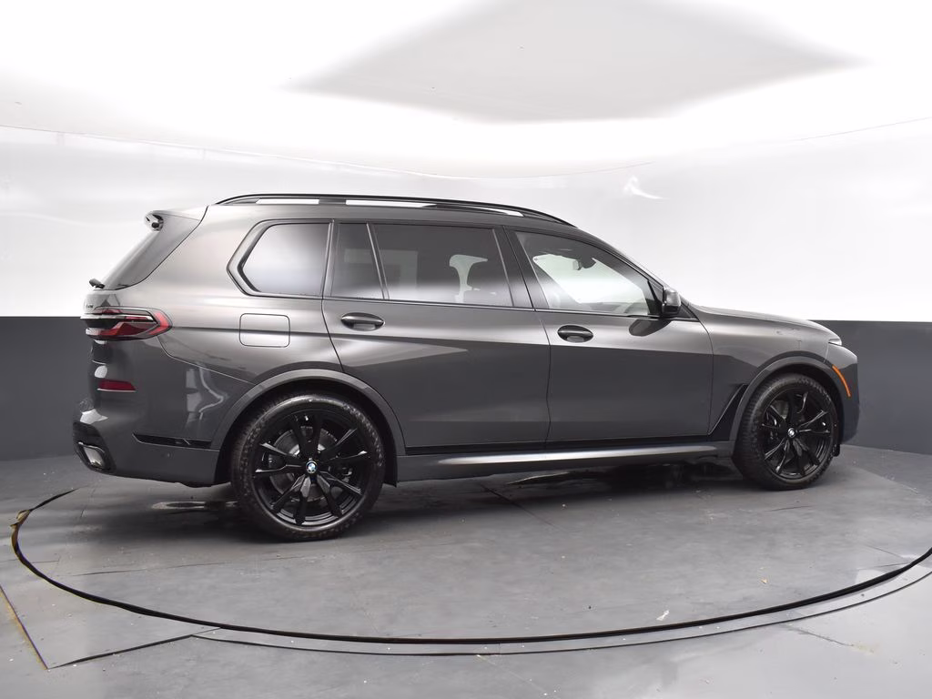 2026 Gray Metallic BMW X7 xDrive40i AWD SUV