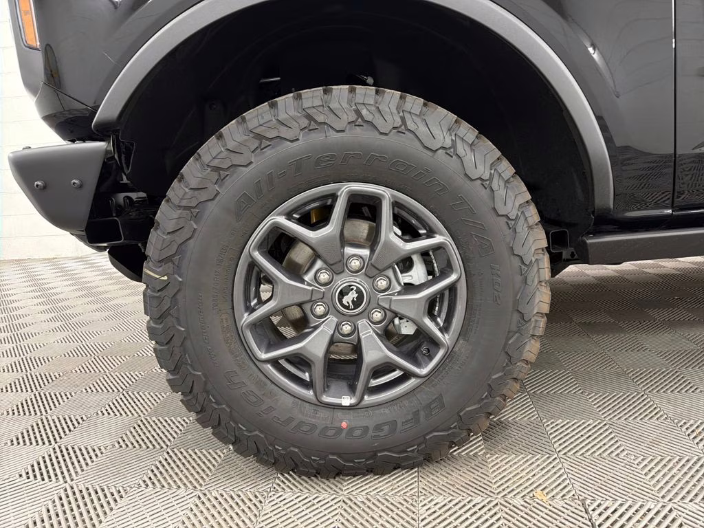 2025 SHADOW BLACK Ford Bronco Badlands 4X4 SUV