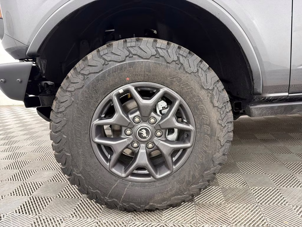 2025 CARBONIZED GRAY Ford Bronco Badlands 4X4 SUV