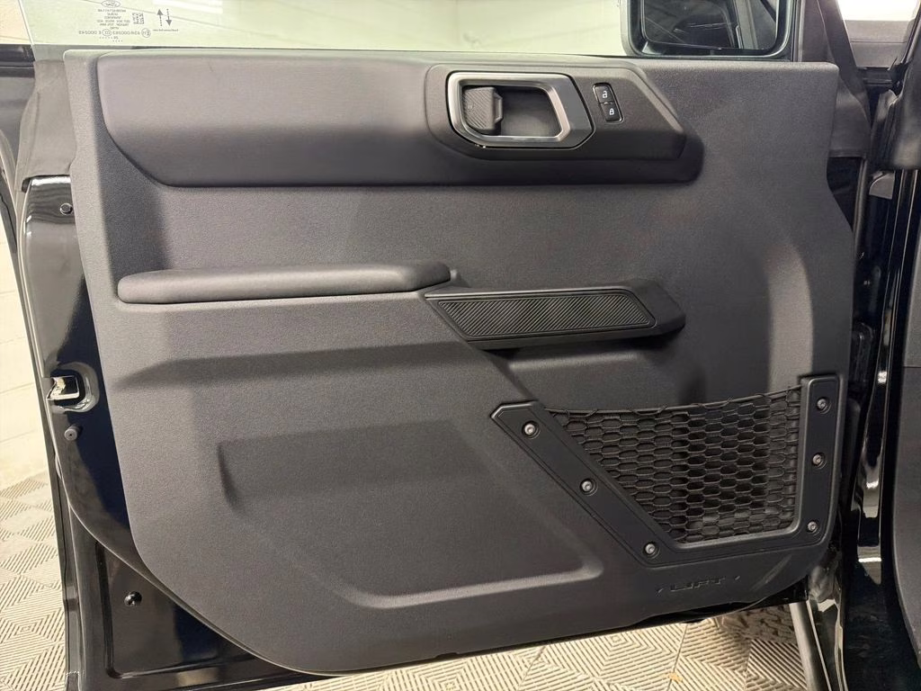 2025 SHADOW BLACK Ford Bronco Badlands 4X4 SUV