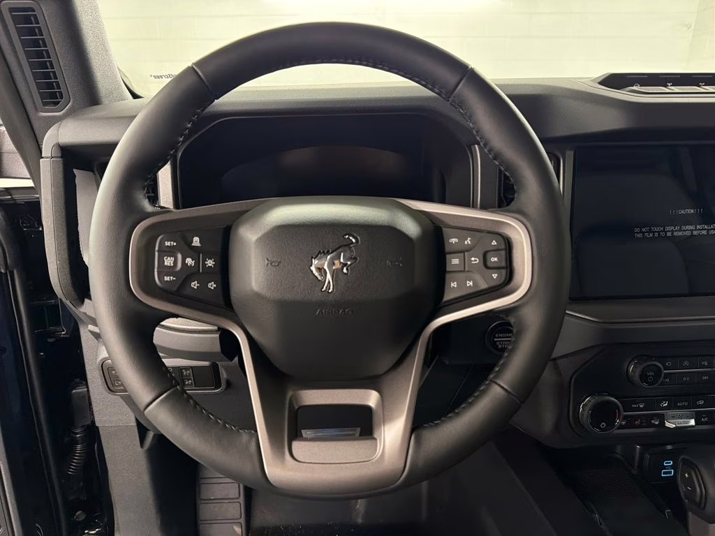 2025 SHADOW BLACK Ford Bronco Badlands 4X4 SUV