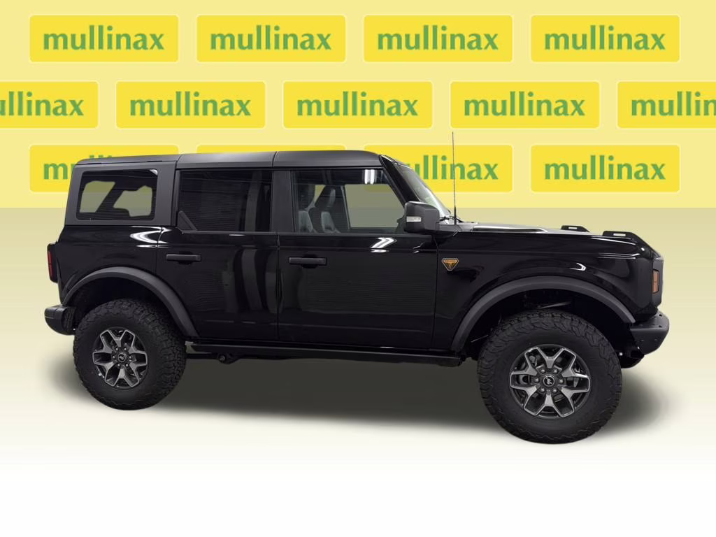 2025 SHADOW BLACK Ford Bronco Badlands 4X4 SUV