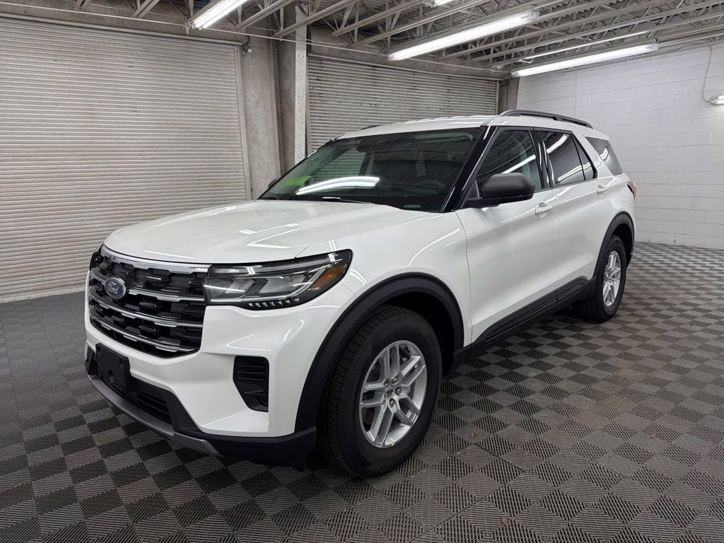2026 STAR WHITE TRI-COAT Ford Explorer Active RWD SUV