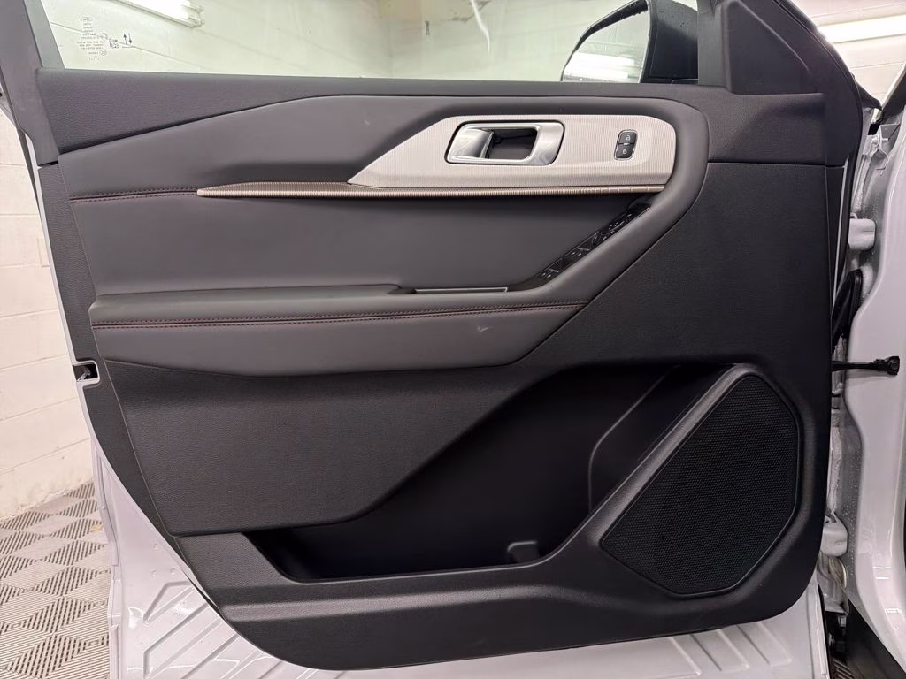 2026 SPACE SILVER Ford Explorer Active RWD SUV