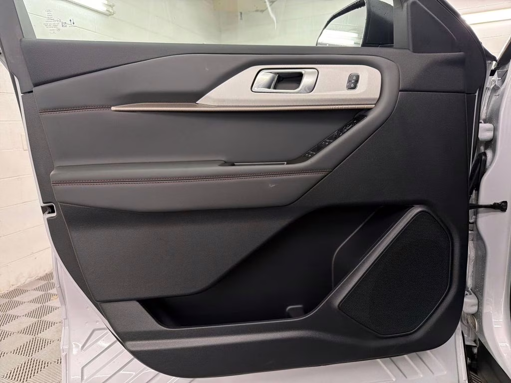2026 SPACE SILVER Ford Explorer Active RWD SUV
