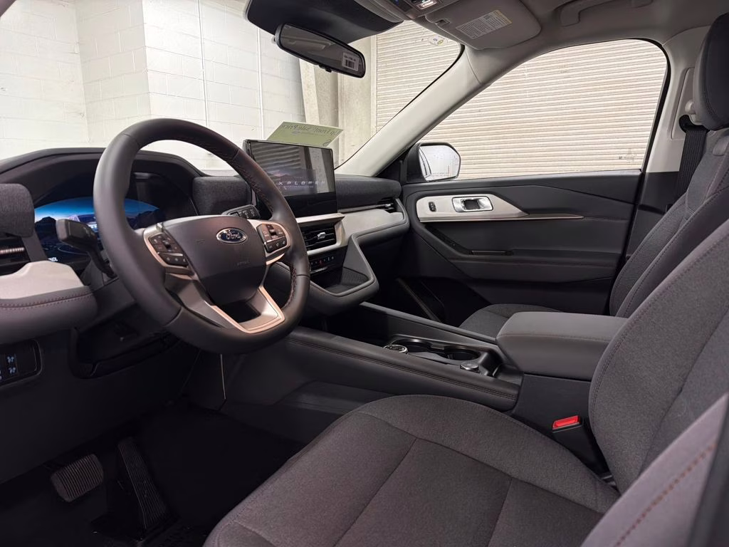 2026 SPACE SILVER Ford Explorer Active RWD SUV