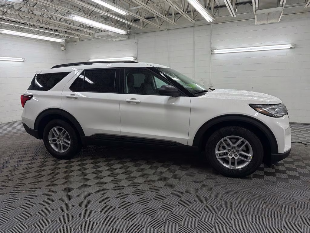 2026 STAR WHITE TRI-COAT Ford Explorer Active RWD SUV