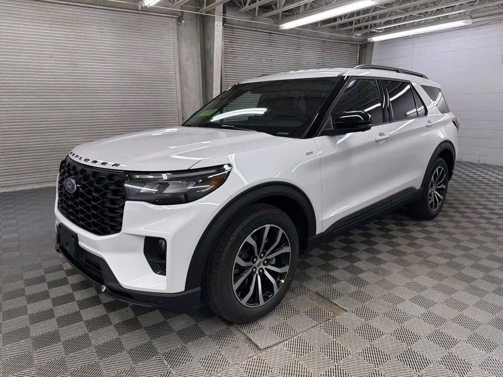 2026 STAR WHITE TRI-COAT Ford Explorer ST-Line RWD SUV