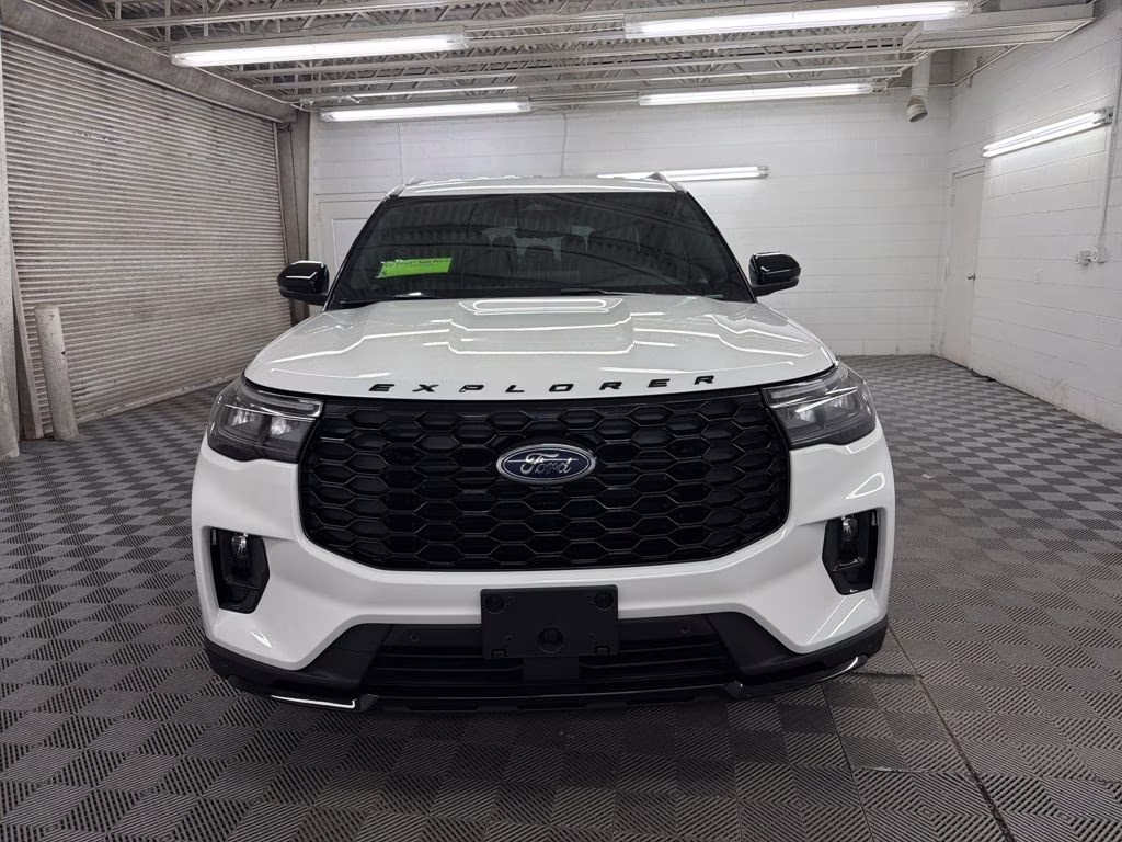 2026 STAR WHITE TRI-COAT Ford Explorer ST-Line RWD SUV