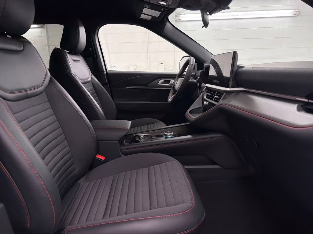 2026 STAR WHITE TRI-COAT Ford Explorer ST-Line RWD SUV