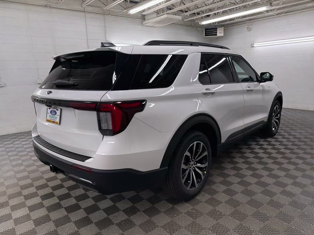 2026 STAR WHITE TRI-COAT Ford Explorer ST-Line RWD SUV