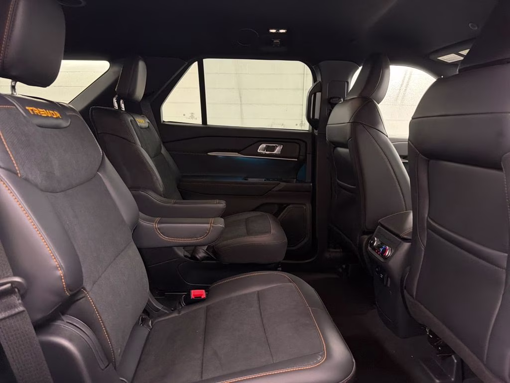2026 STAR WHITE TRI-COAT Ford Explorer Tremor 4X4 SUV