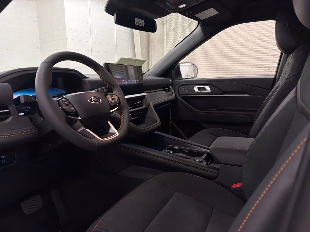 2026 STAR WHITE TRI-COAT Ford Explorer Tremor 4X4 SUV