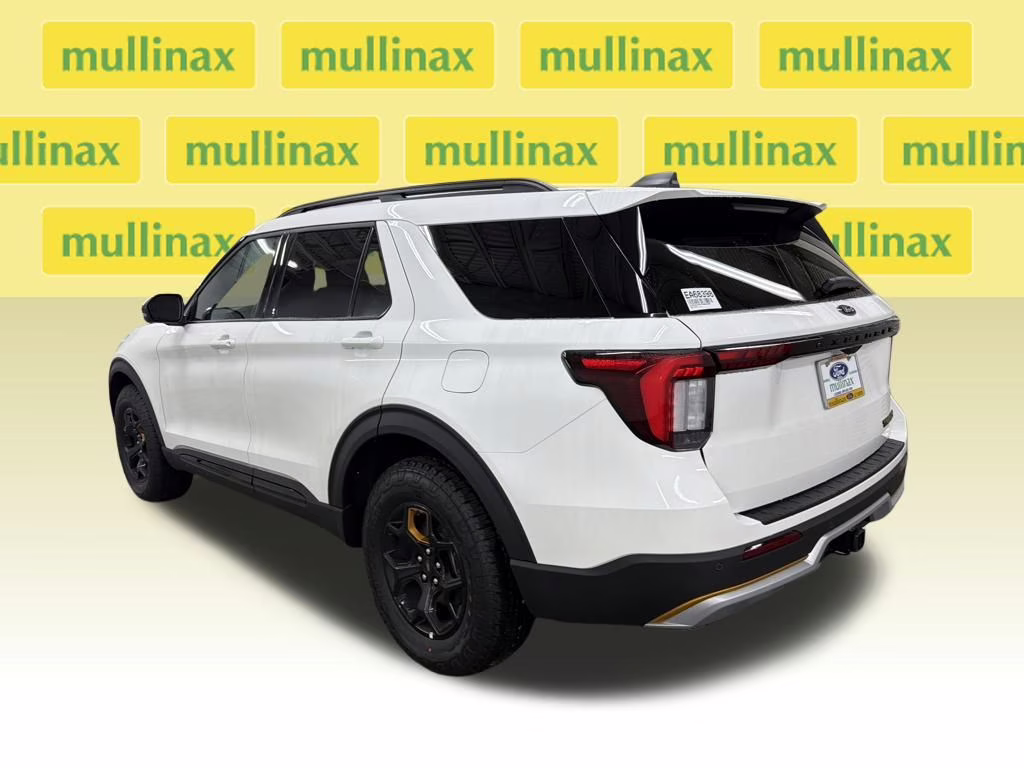2026 STAR WHITE TRI-COAT Ford Explorer Tremor 4X4 SUV