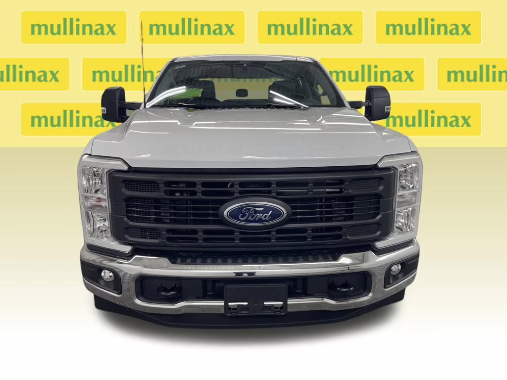 2026 OXFORD WHITE Ford Super Duty F-250 SRW XL RWD Truck
