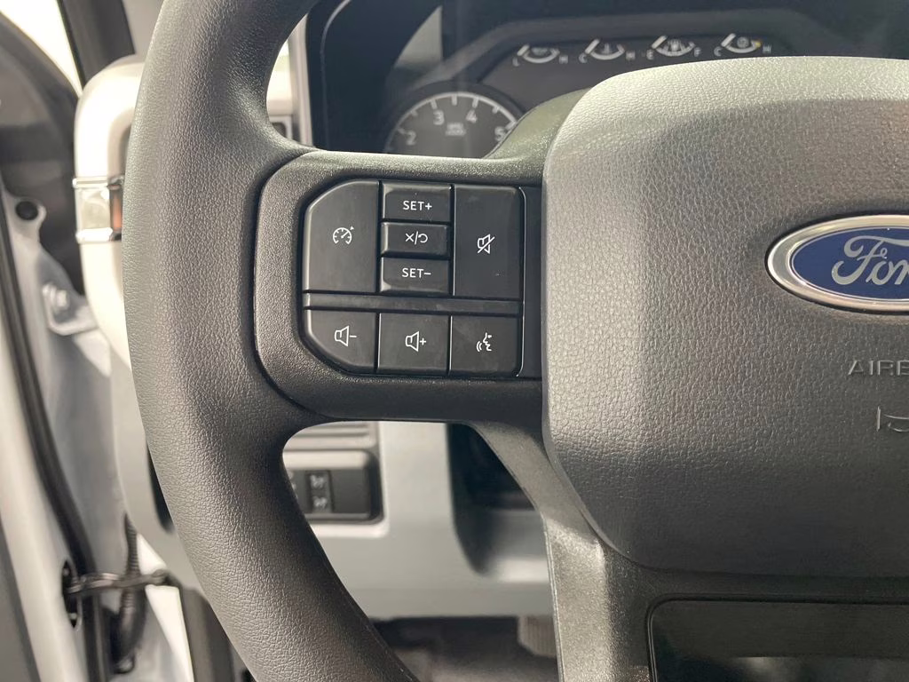 2026 OXFORD WHITE Ford Super Duty F-250 SRW XL RWD Truck