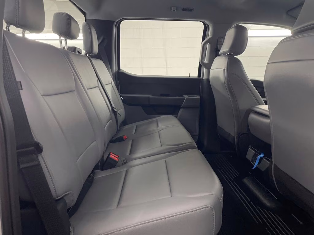 2026 OXFORD WHITE Ford Super Duty F-250 SRW XL 4X4 Truck