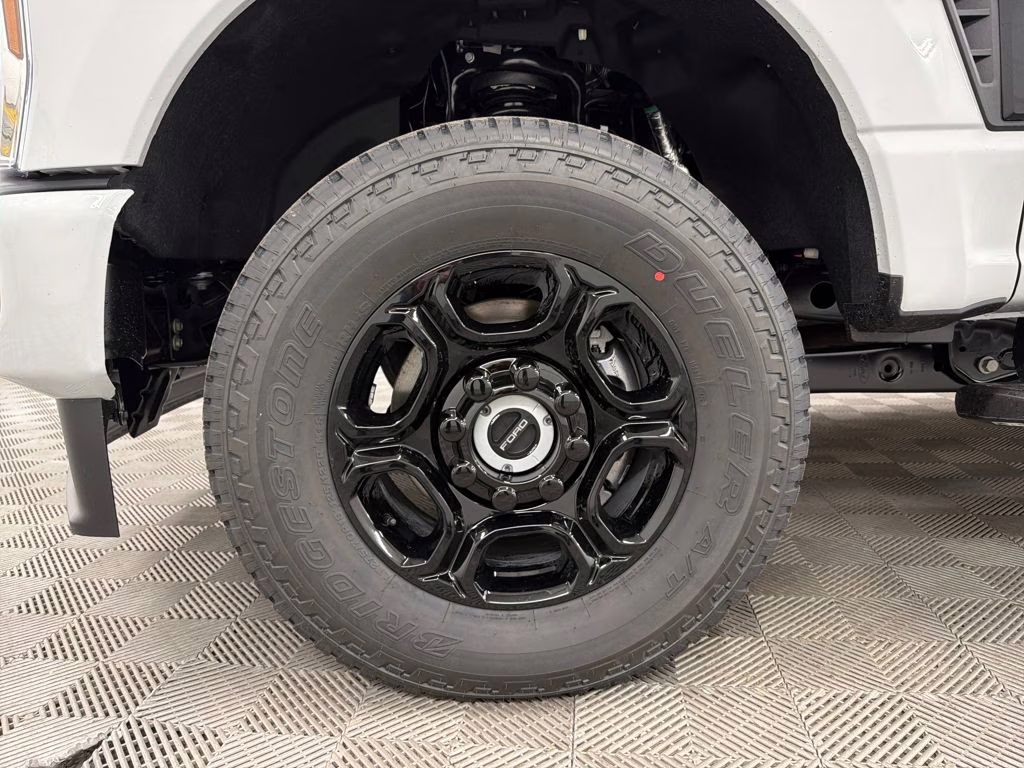 2026 AVALANCHE Ford Super Duty F-250 SRW STX 4X4 Truck