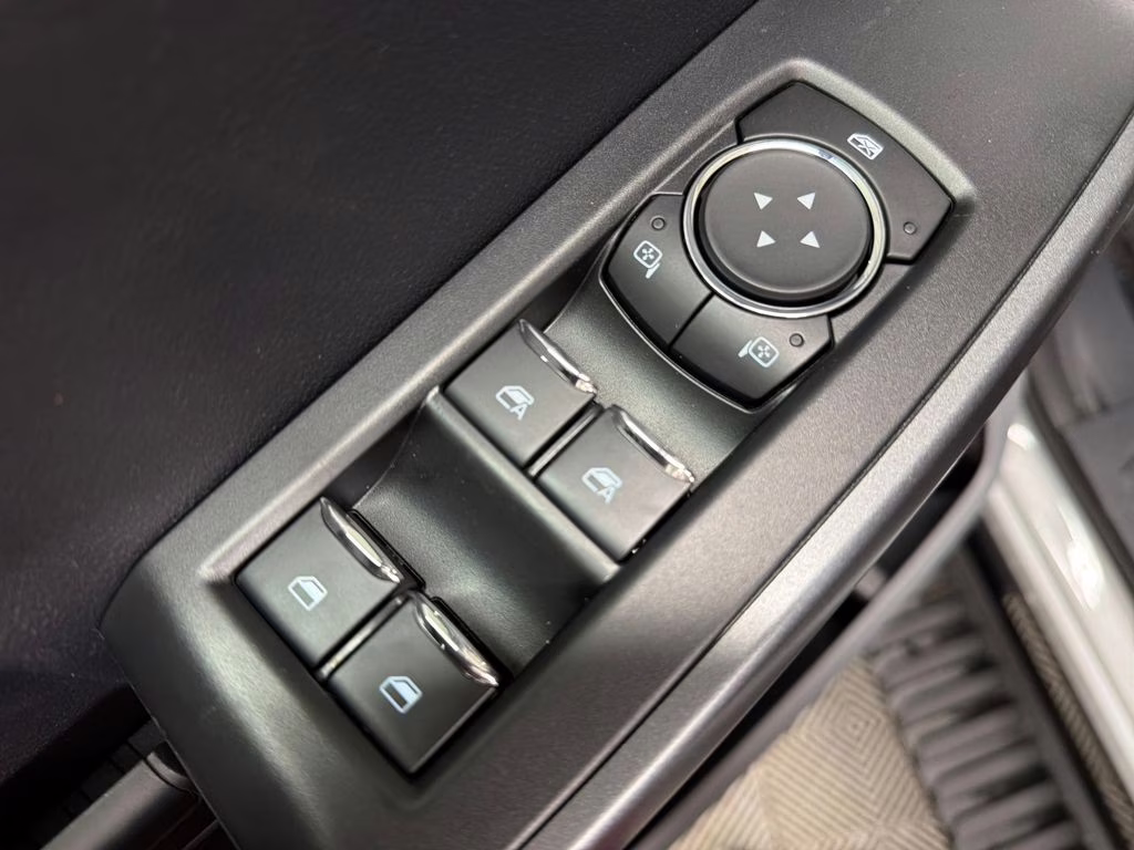 2026 AVALANCHE Ford Super Duty F-250 SRW STX 4X4 Truck