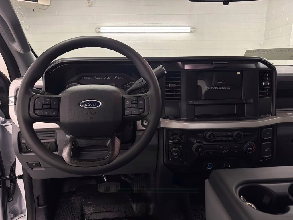 2026 Oxford White Ford Super Duty F-250 SRW XL 4X4 Truck