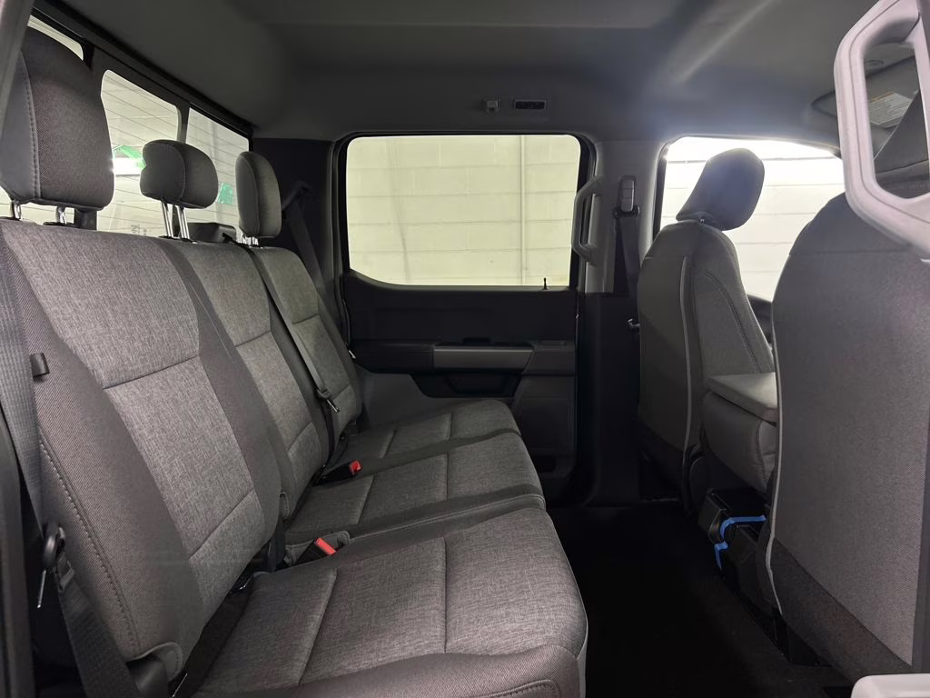 2026 AVALANCHE Ford Super Duty F-250 SRW STX 4X4 Truck