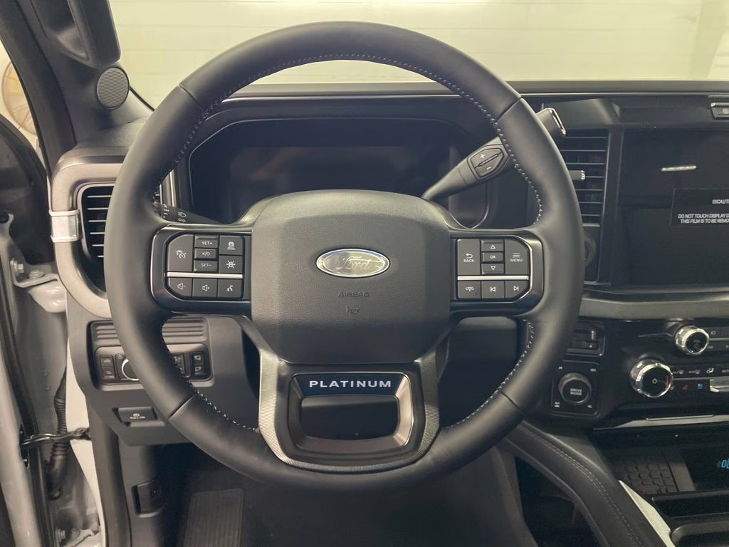 2026 AVALANCHE Ford Super Duty F-250 SRW Platinum 4X4 Truck