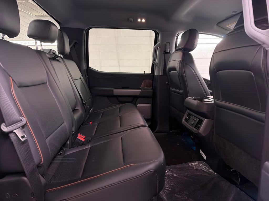 2026 ARGON BLUE Ford Super Duty F-250 SRW Lariat 4X4 Truck