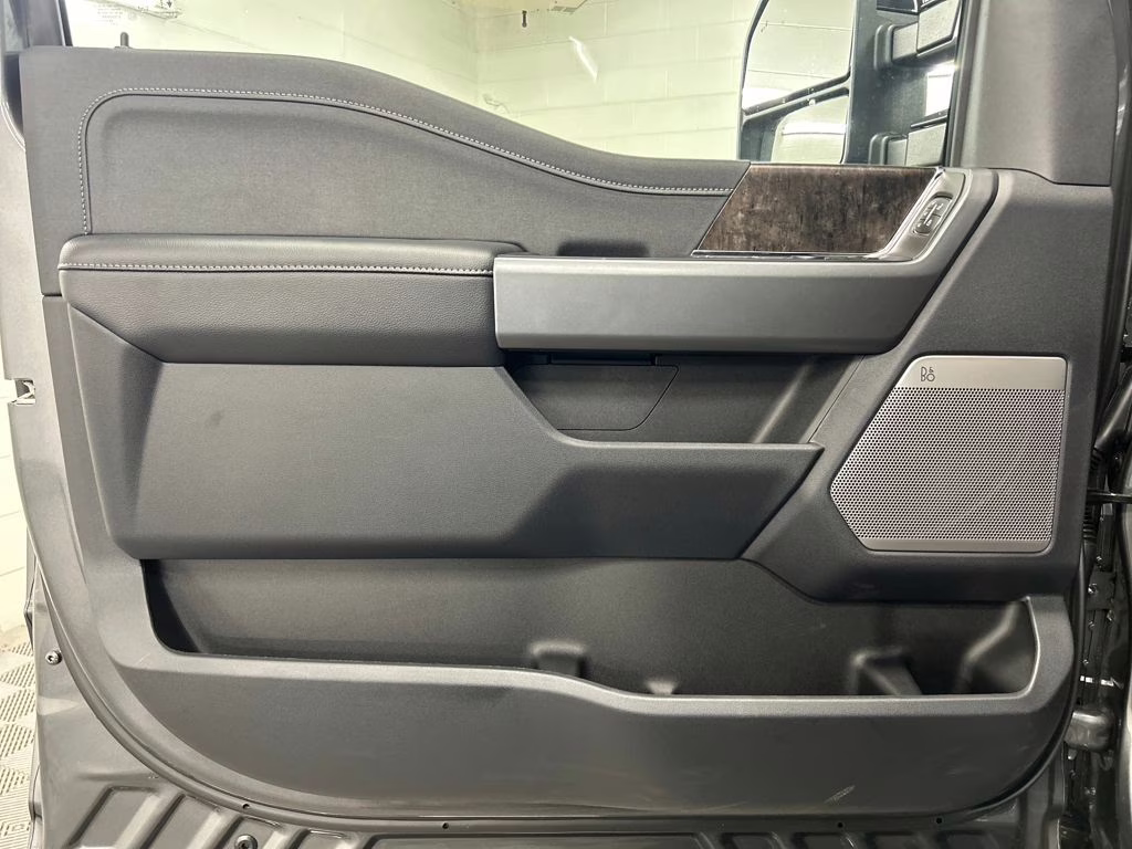 2026 CARBONIZED GRAY Ford Super Duty F-250 SRW Lariat 4X4 Truck