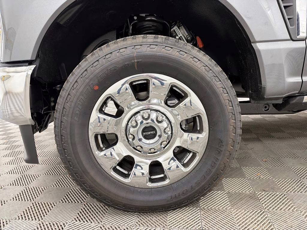 2026 CARBONIZED GRAY Ford Super Duty F-250 SRW Lariat 4X4 Truck