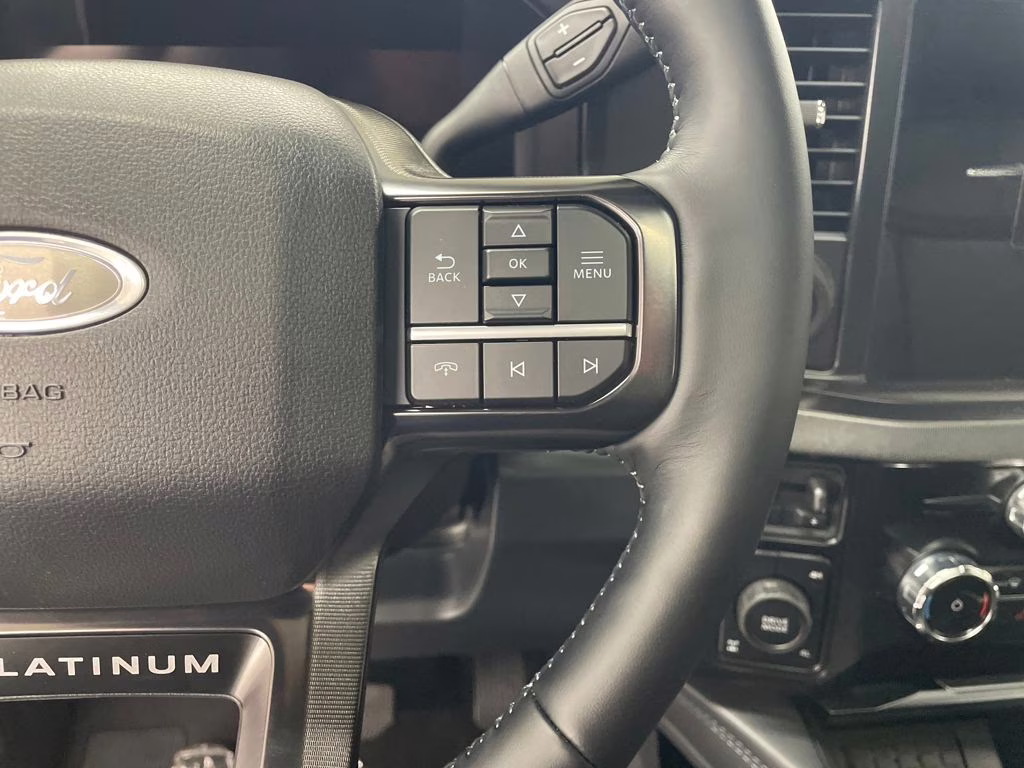 2026 STAR WHITE Ford Super Duty F-350 SRW Platinum 4X4 Truck