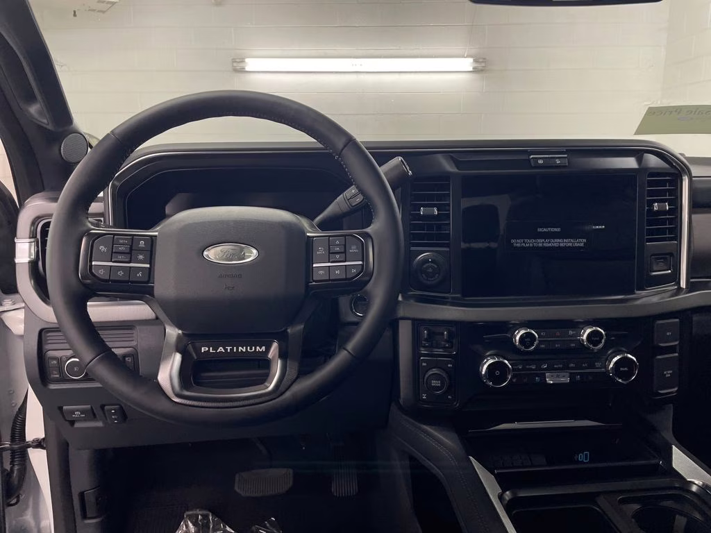 2026 STAR WHITE Ford Super Duty F-350 SRW Platinum 4X4 Truck