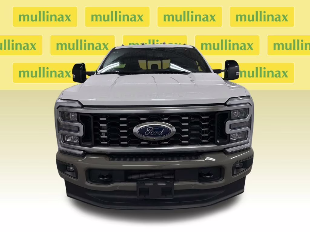 2026 STAR WHITE Ford Super Duty F-350 DRW King Ranch 4X4 Truck