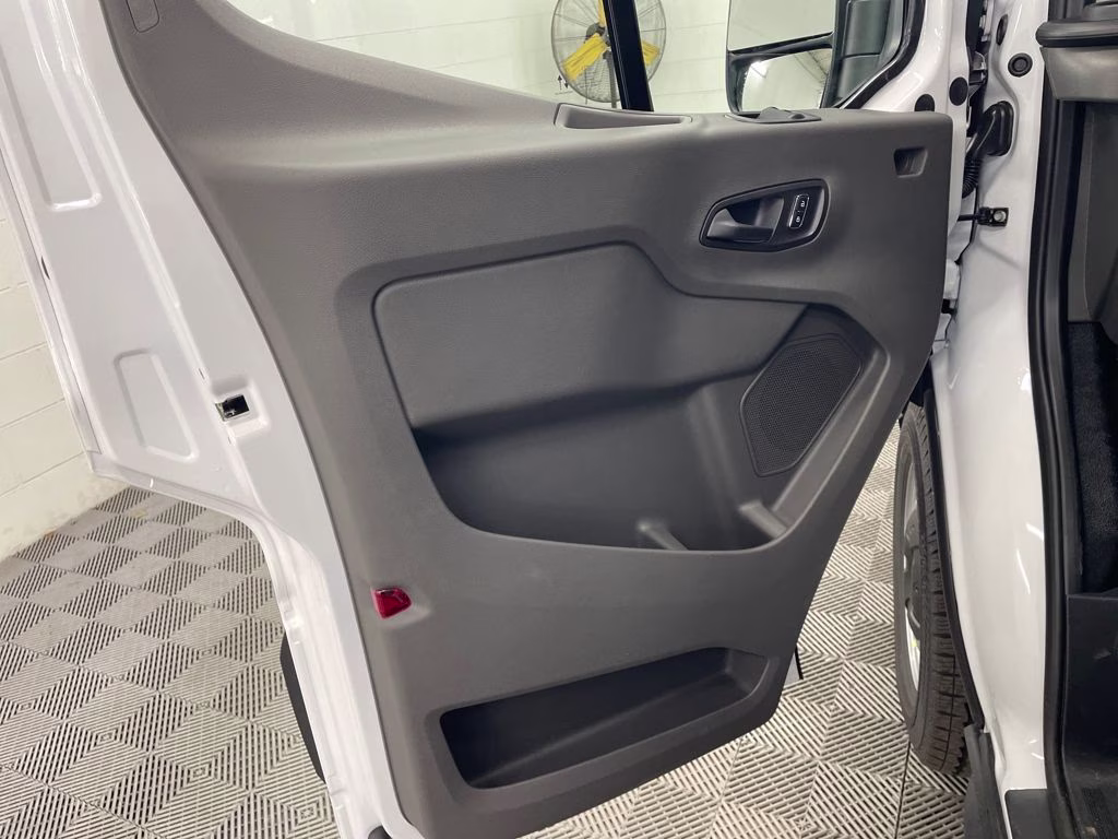 2026 OXFORD WHITE Ford Transit-250 XL RWD Van