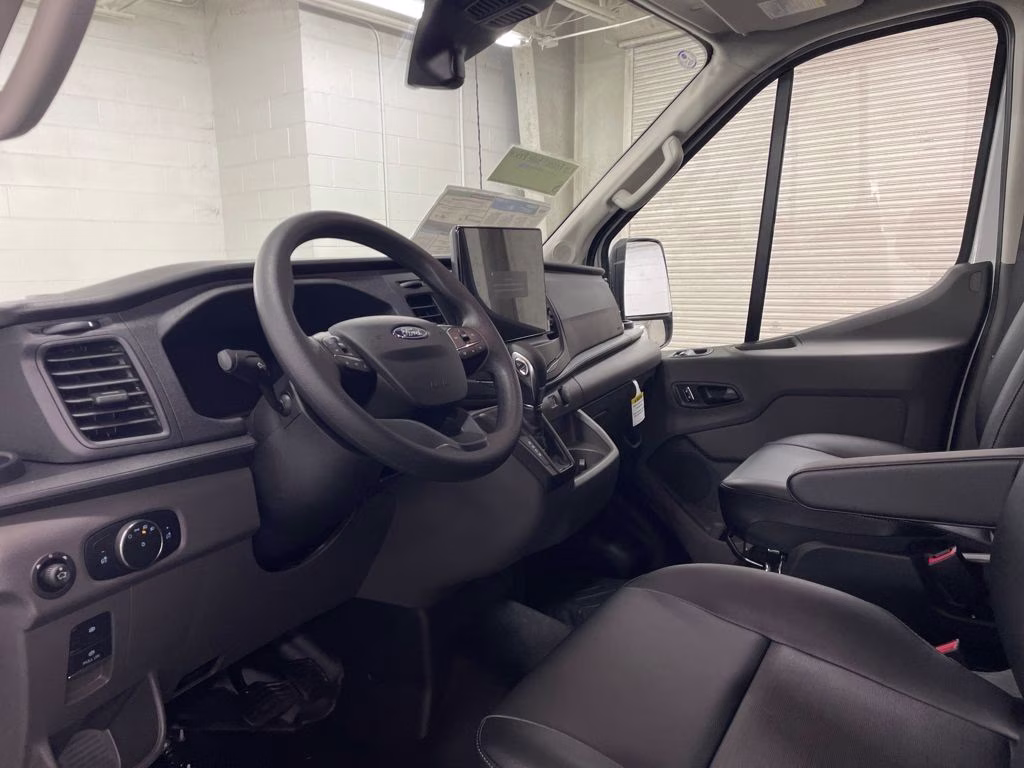 2026 OXFORD WHITE Ford Transit-250 XL RWD Van
