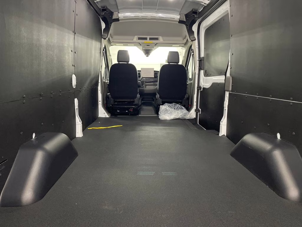 2026 OXFORD WHITE Ford Transit-250 Base RWD Van